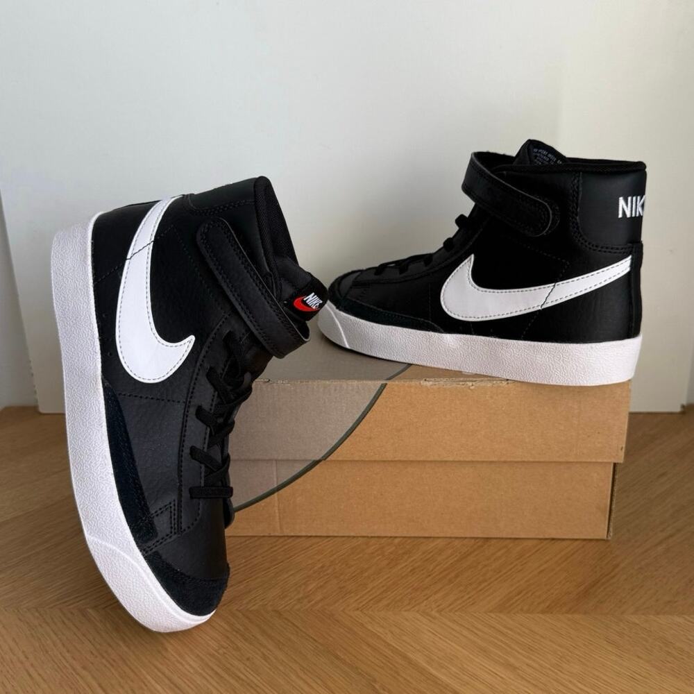 Nike Blazer Mid ‘77 Black/White Kids Sneakers- SZ 3 Y - Picture 6 of 12